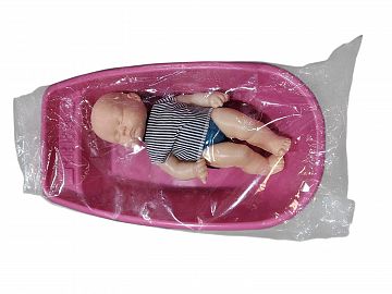 BEBE CON BAÑERA PLASTICO