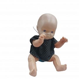 BEBE PLASTICO CON ROPITA EN BOLSA